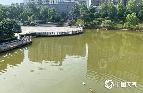 台风外围云系携手冷空气影响湖南 长沙永州等地部分地区有暴雨